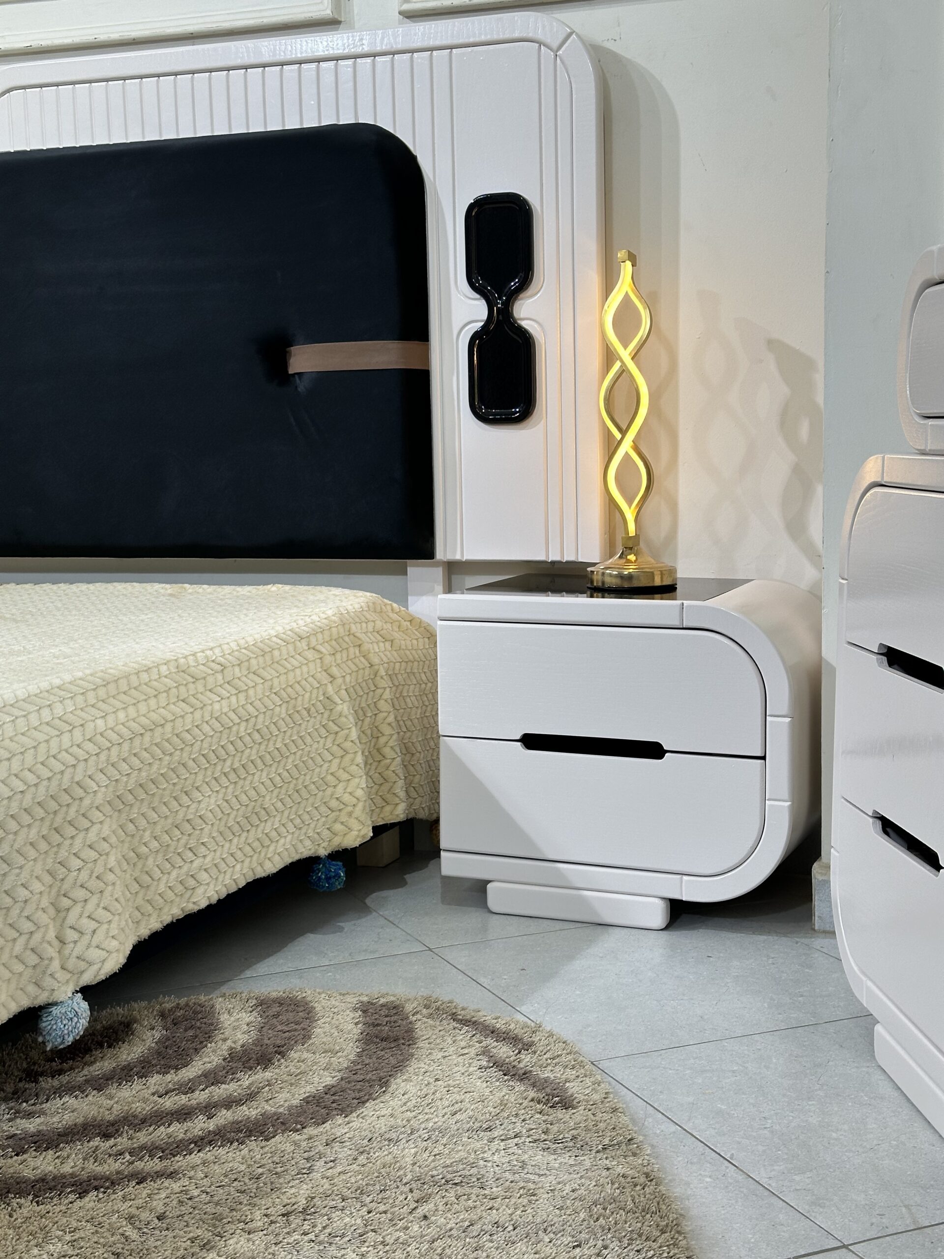 غرفة نوم موديل التميز Chambre a Coucher Modele Excellence Beige - الصورة 4