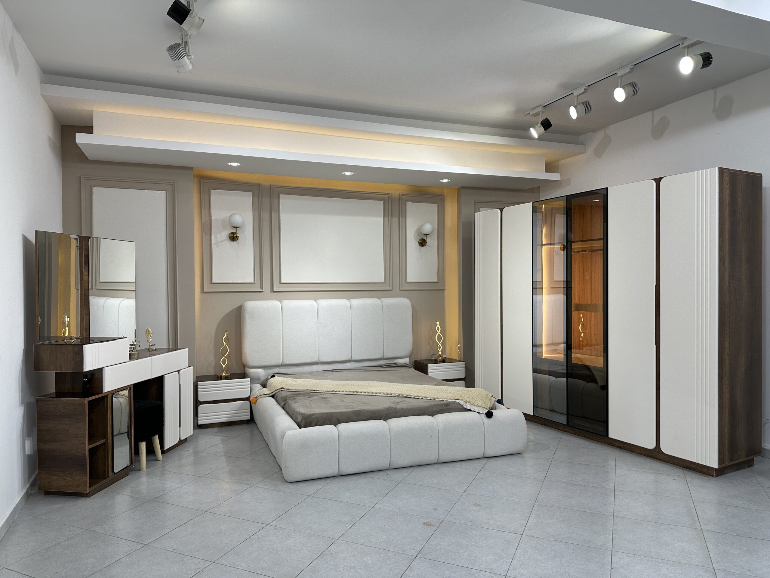 غرفة نوم موديل موناليزا Chambre a Coucher Modele Monaliza Beige