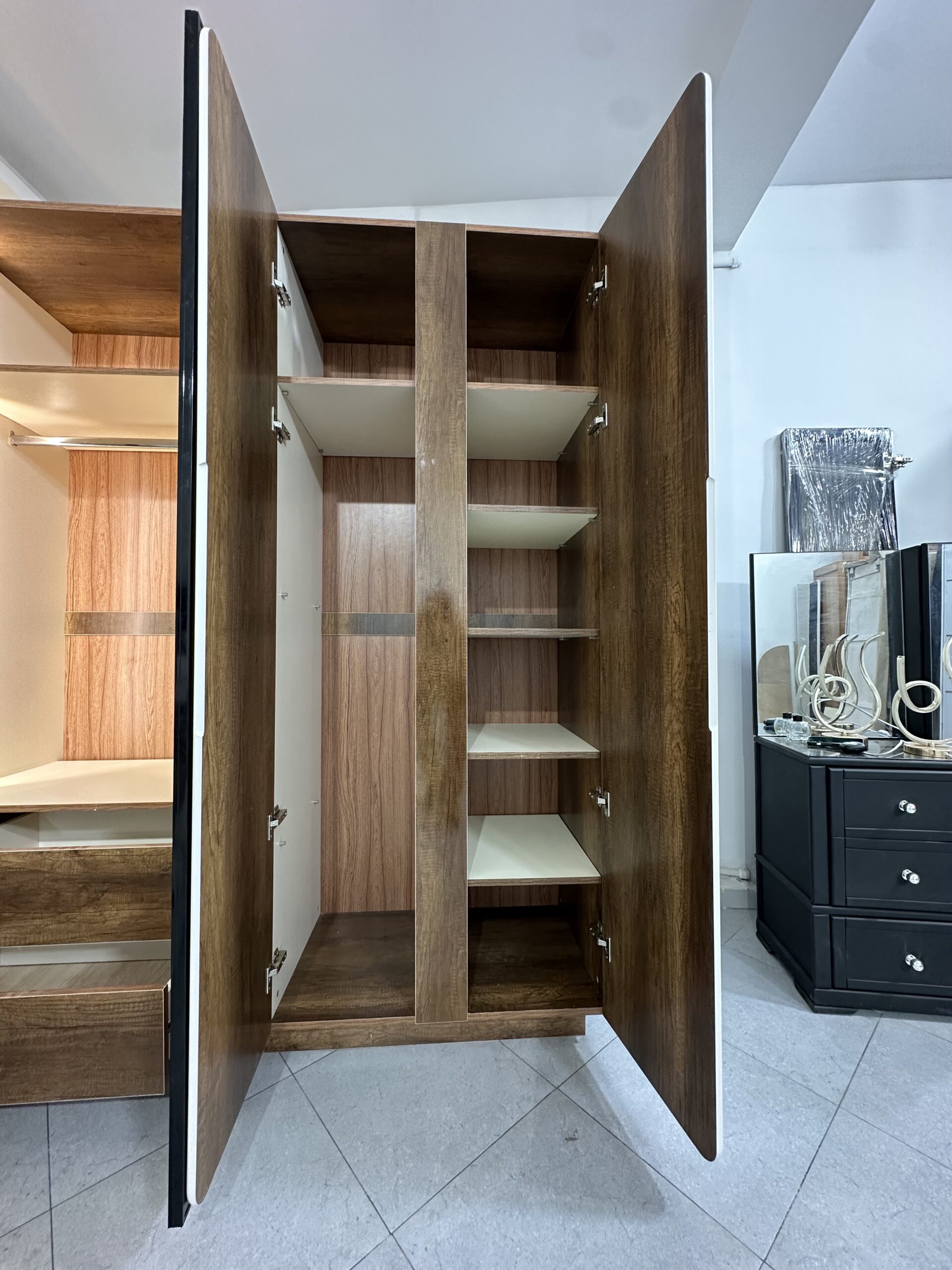 غرفة نوم موديل موناليزا Chambre a Coucher Modele Monaliza Beige - الصورة 7