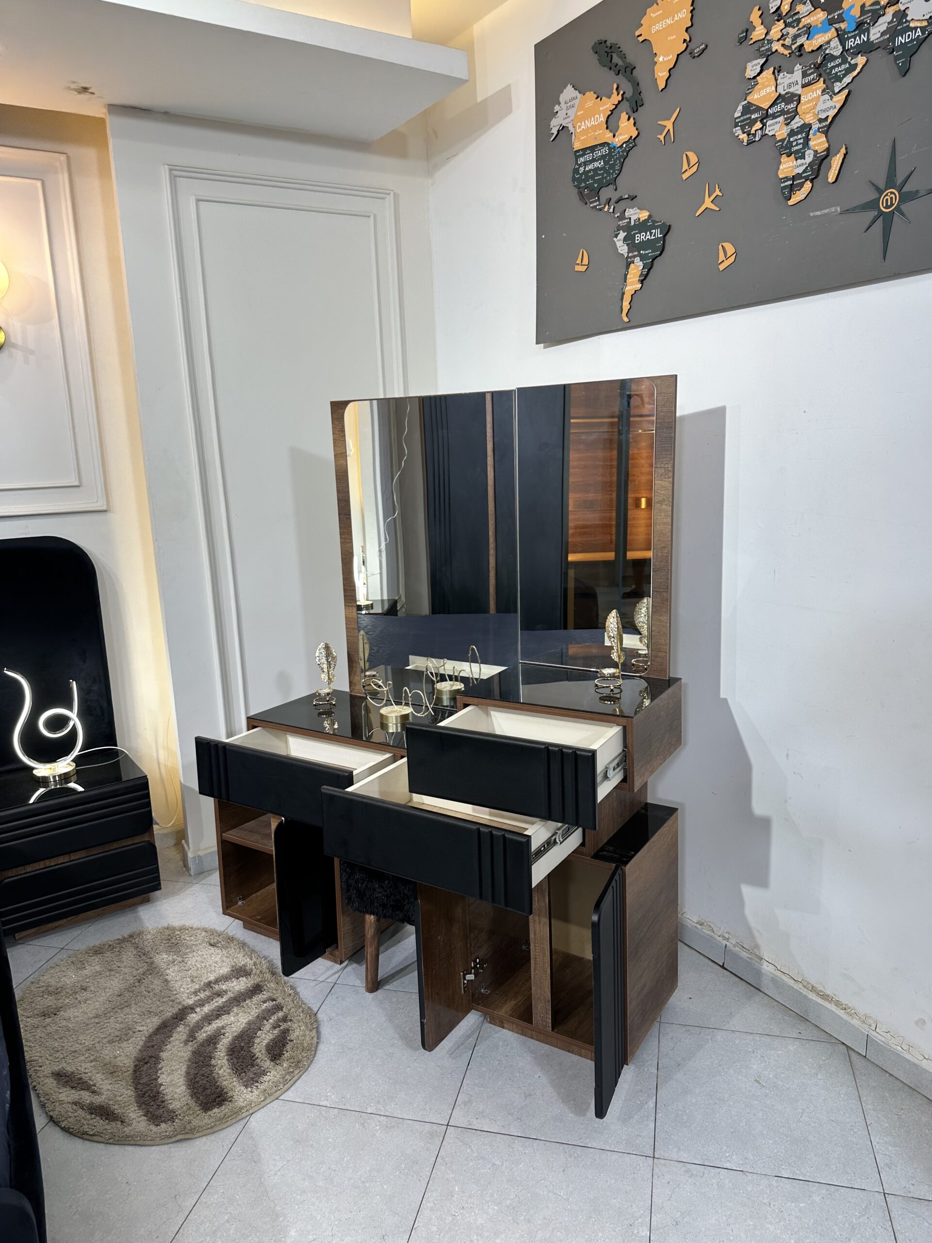 غرفة نوم موديل موناليزا Chambre a Coucher Modele Monaliza BLACK - الصورة 8