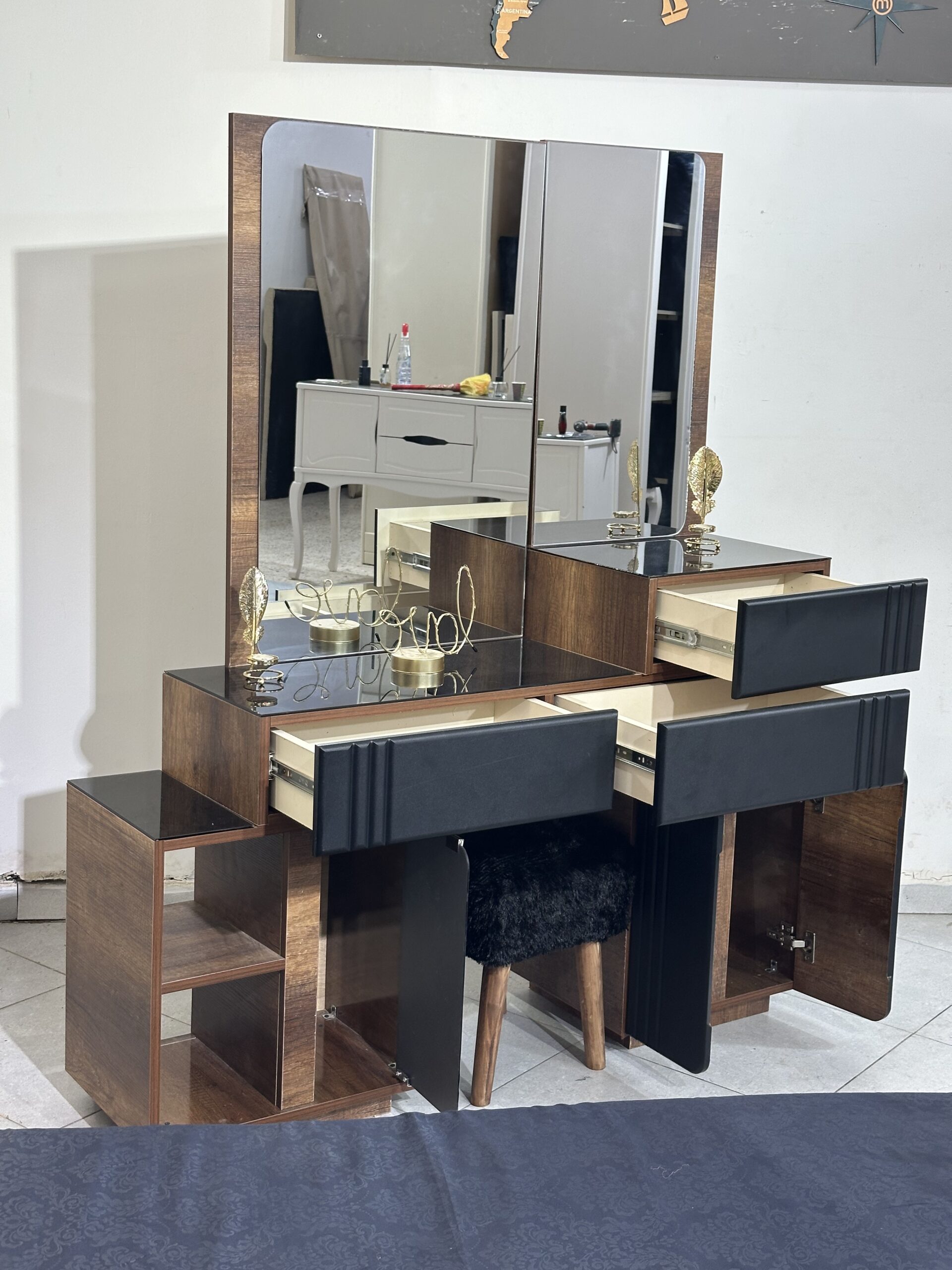 غرفة نوم موديل موناليزا Chambre a Coucher Modele Monaliza BLACK - الصورة 9